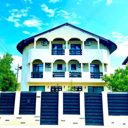 Vila Zoe Bucharestairport&Therme&Parking Отопени Екстериор снимка